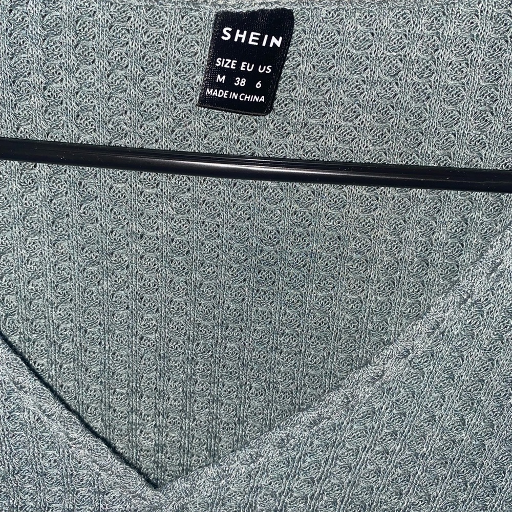 Cropped Long Sleeve Top